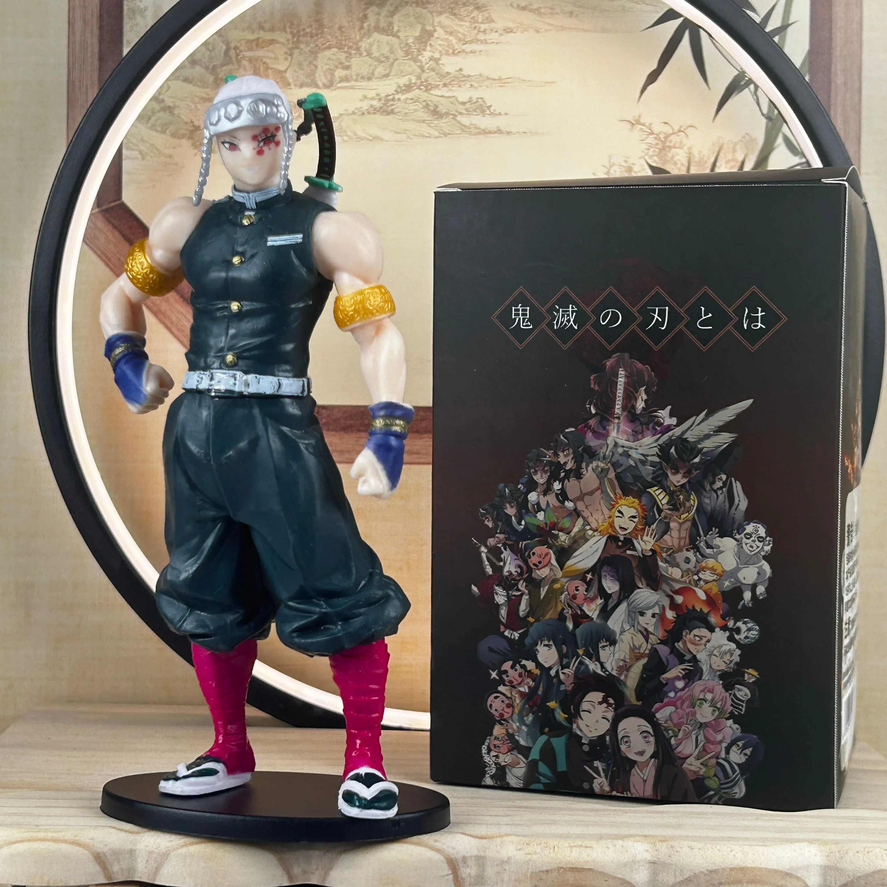 Uzui Tengen With box